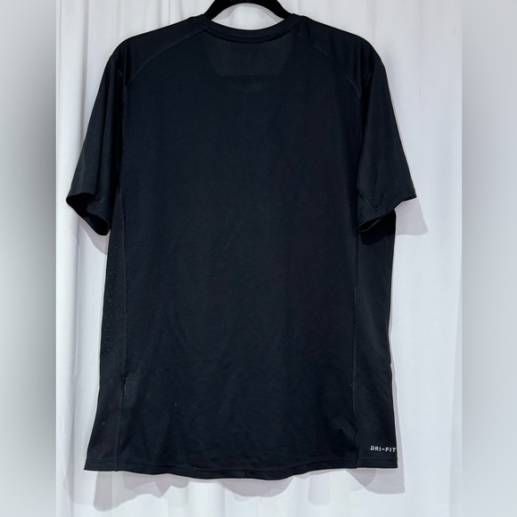 Nike Men's Black Short Sleeve Tee - Picture 5 of 5